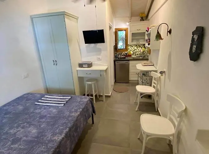 Mare Nostrum Néos Marmarás