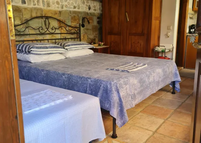 Mare Nostrum * Néos Marmarás